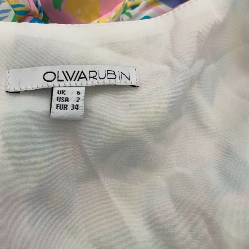 Ren Dress in Neon Floral
Olivia Rubin
2 - Picture 4 of 8
